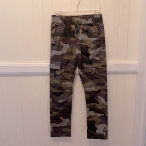 Cat & Jack Joggers in camouflage, size 12
